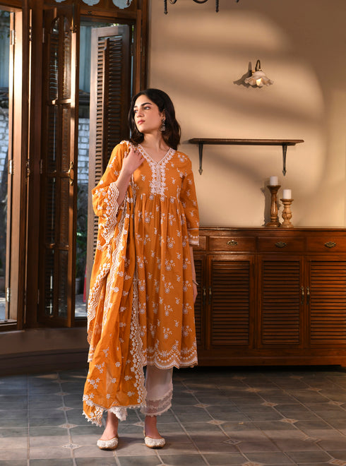 Afarin Anarkali Kurta with Round Hem Organza Panel Pants With Dupatta